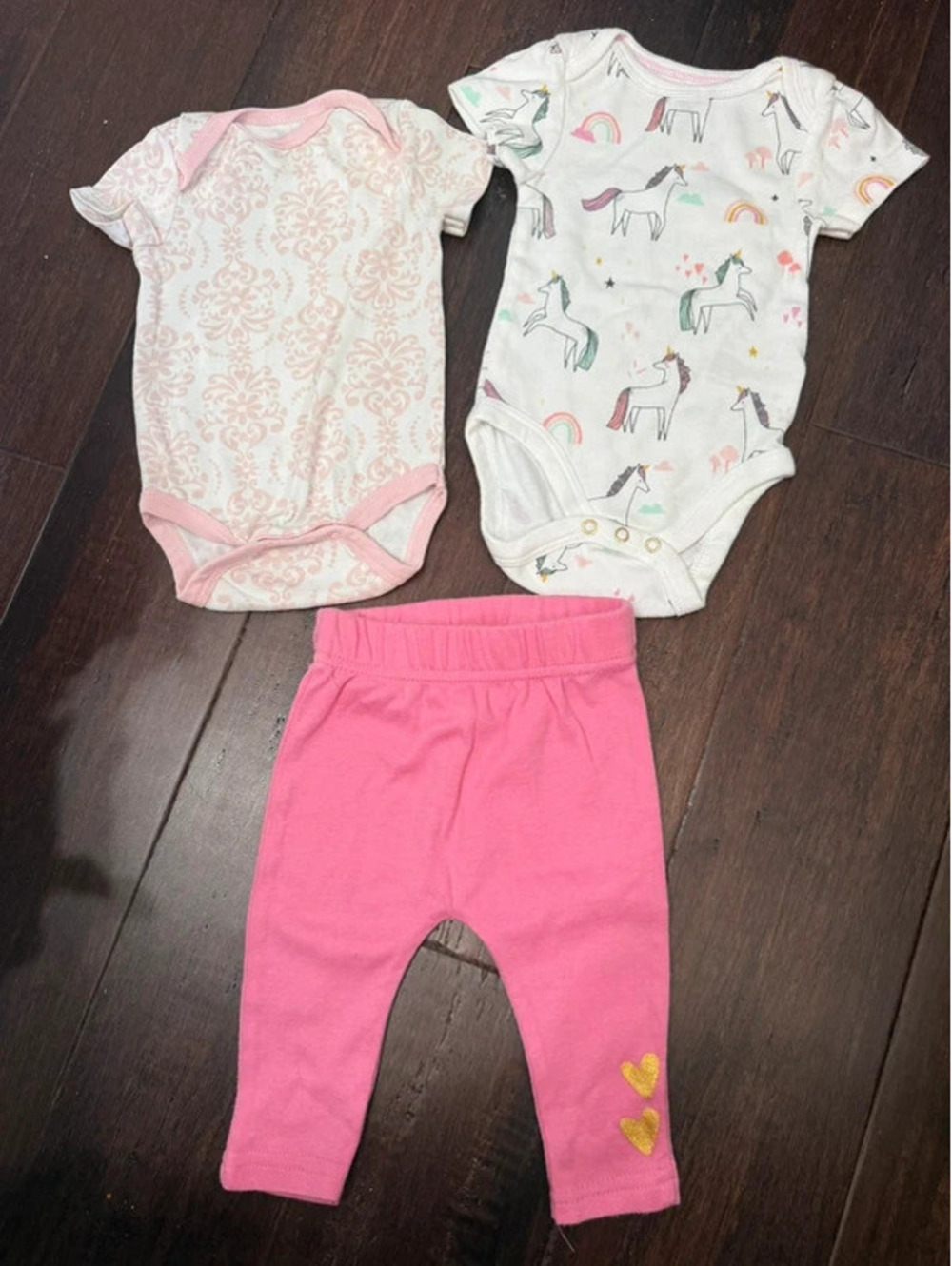 0-3M Girls Onesie and Pant Bundle